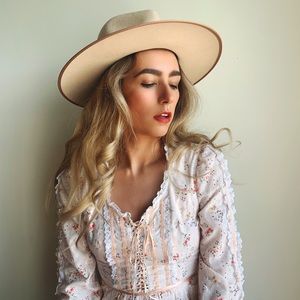 Meet your Posher, Haley